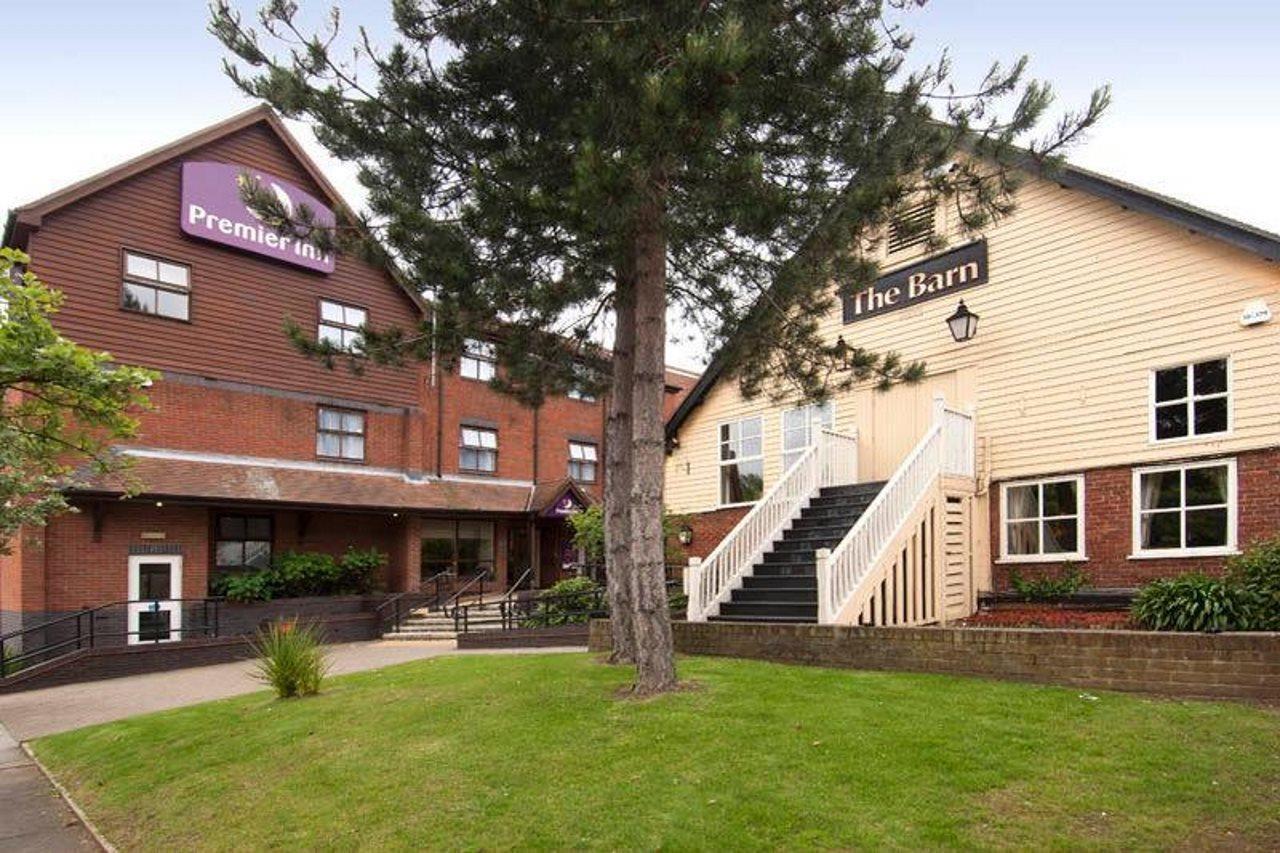 Premier Inn Milton Keynes Central Exterior foto